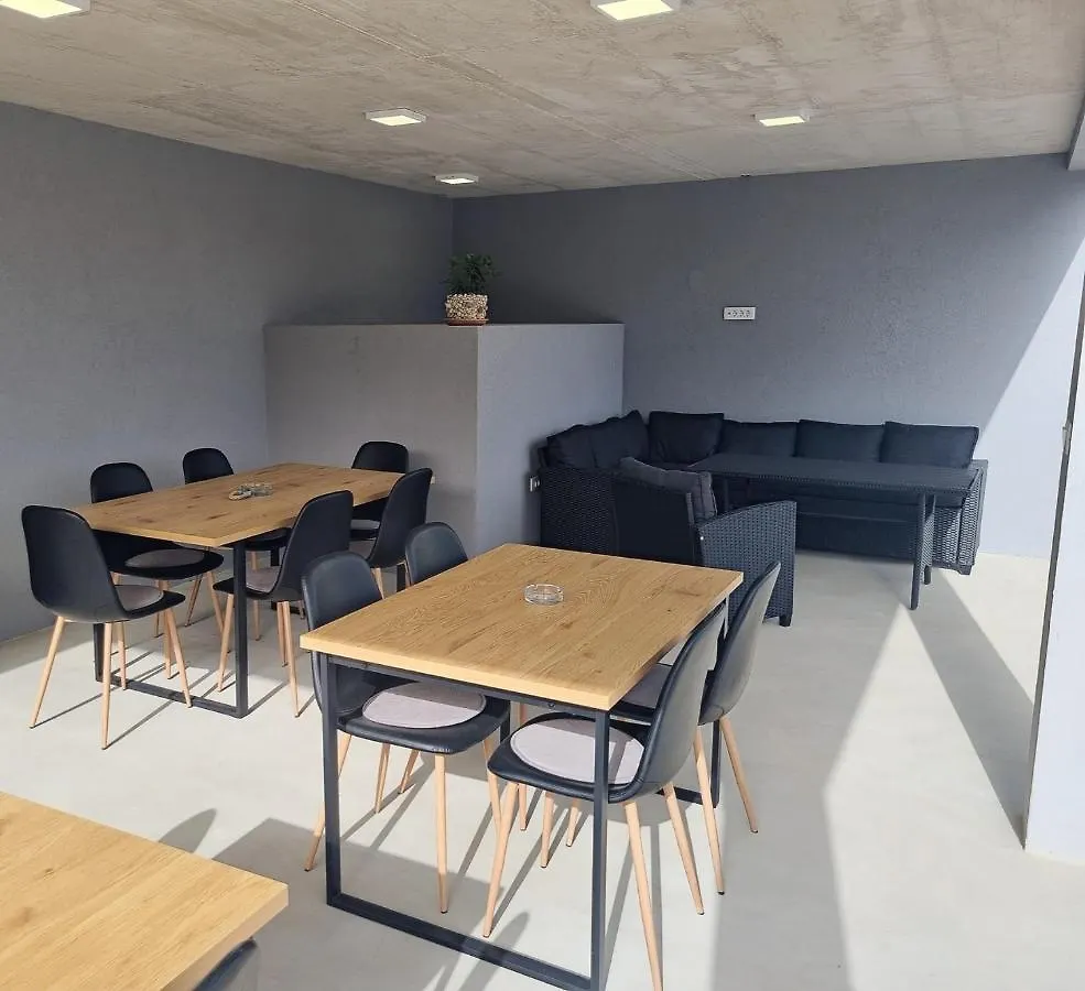 Apartman 1 Apartment Liznjan