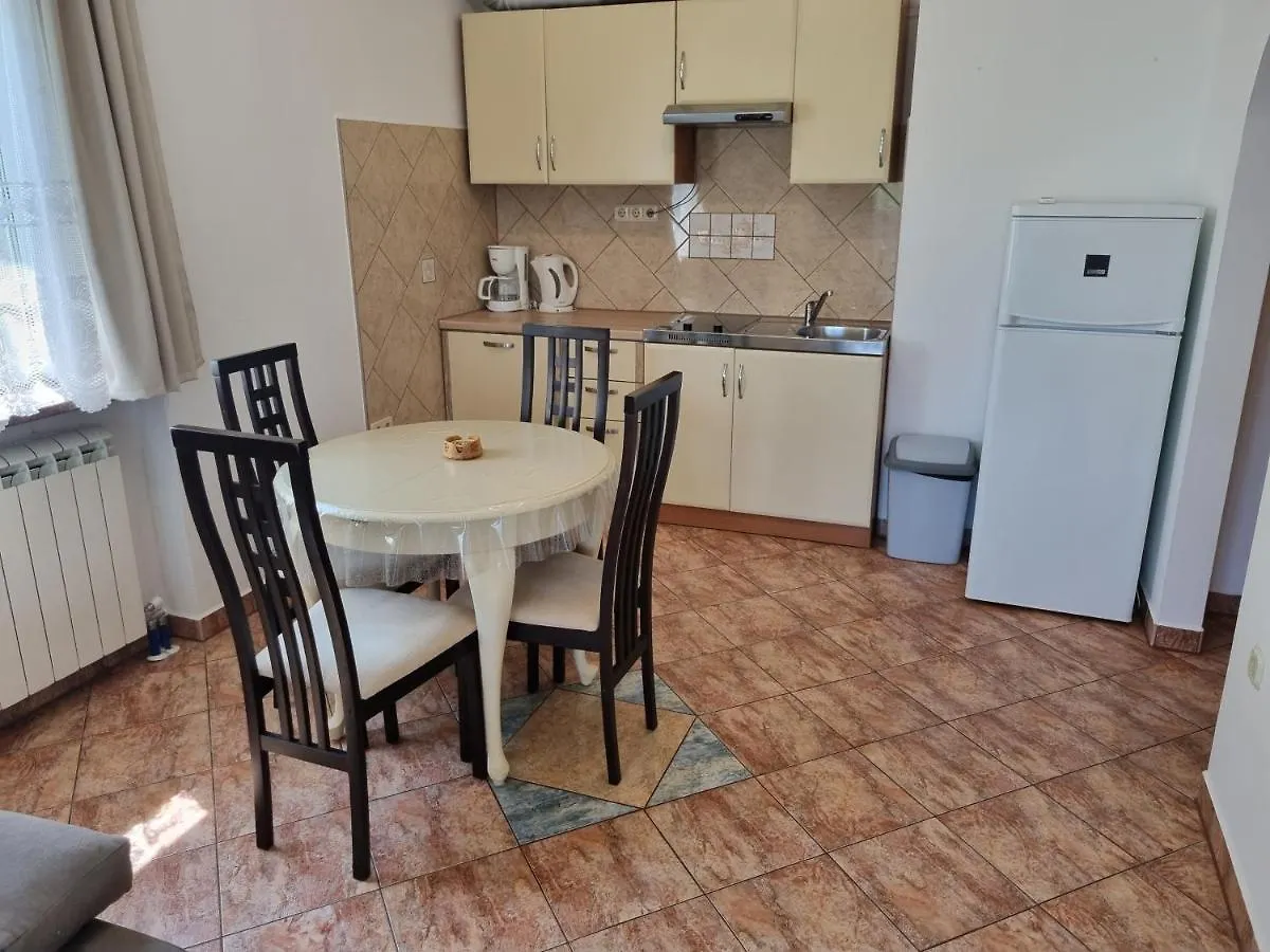 Apartman 1 Apartment Liznjan